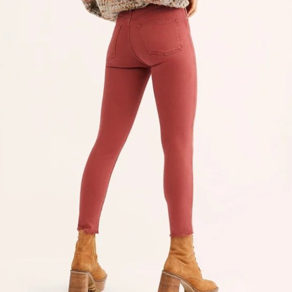 Free People Women's Skinny Jeans in Rust - Picture 2 of 6